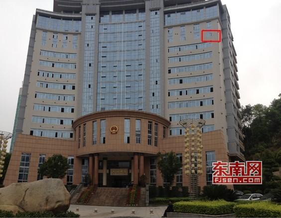 新澳今日开奖结果:21岁女子从30楼坠亡